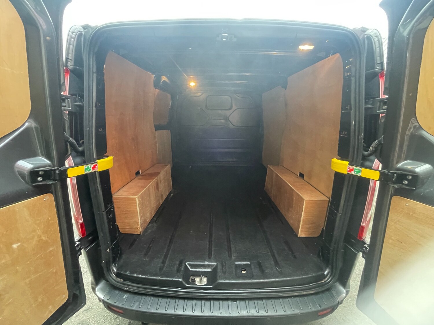 Used Ford Transit Custom 2021 for sale - 76748270: Photo 12