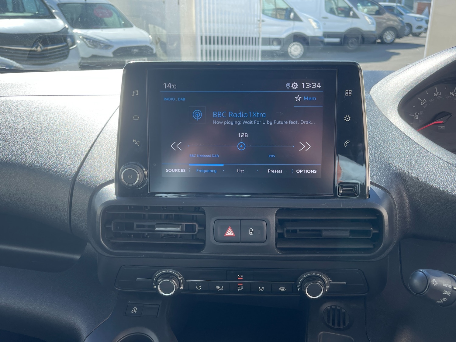 Used Peugeot Partner 2019 for sale - 76027030: Photo 10