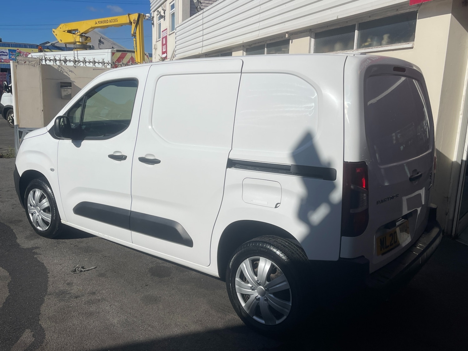 Used Peugeot Partner 2020 for sale - 76025985: Photo 4
