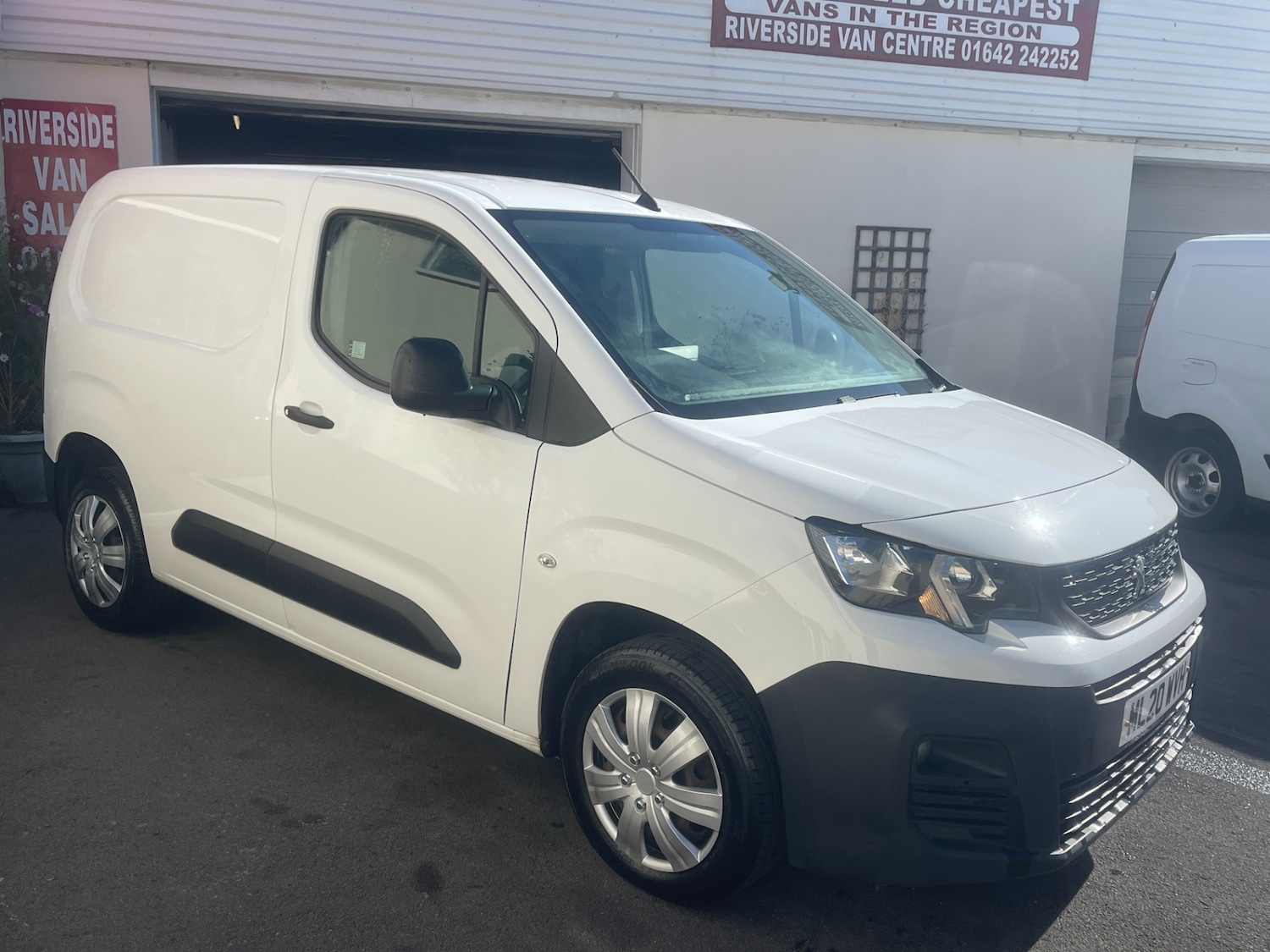 Used Peugeot Partner 2020 for sale - 76025985: Photo 6