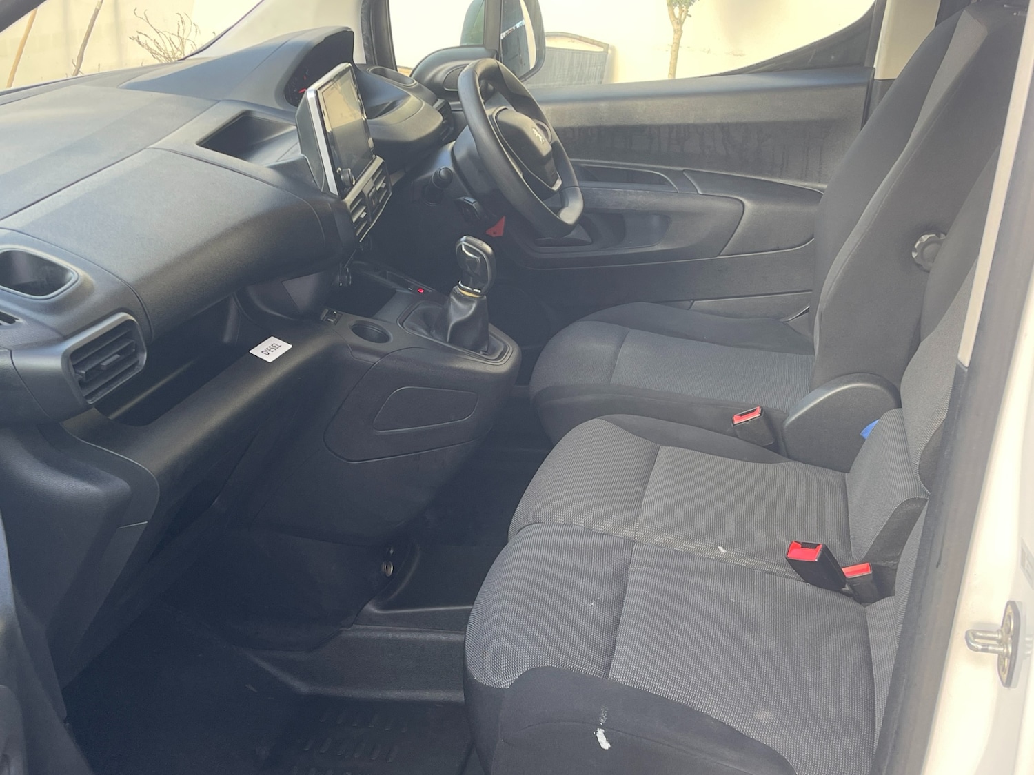 Used Peugeot Partner 2019 for sale - 77001627: Photo 11