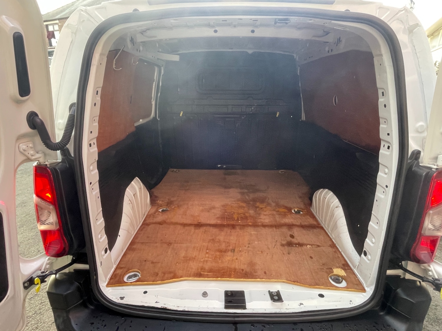 Used Peugeot Partner 2019 for sale - 77001627: Photo 12