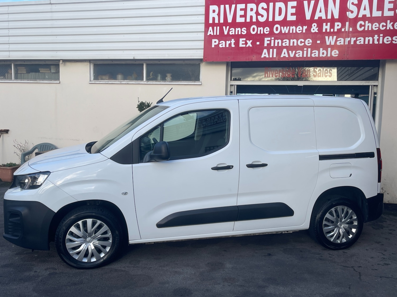 Used Peugeot Partner 2019 for sale - 77001627: Photo 3