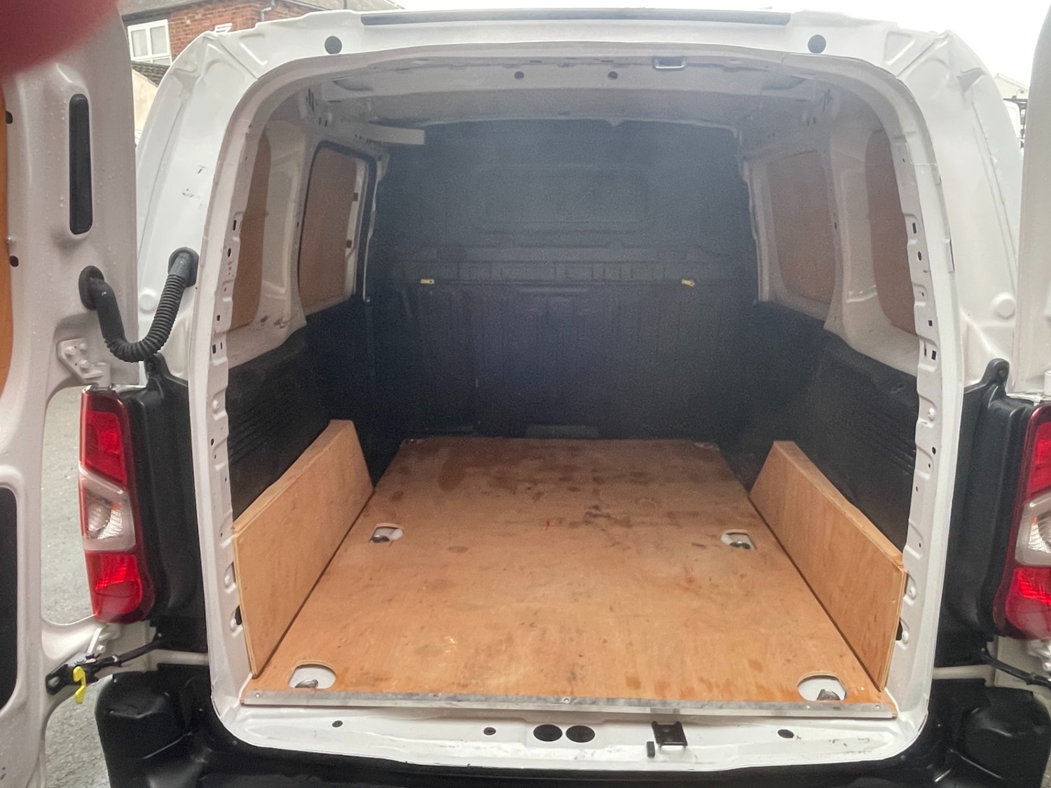 Used Peugeot Partner 2024 for sale - 77023975: Photo 10