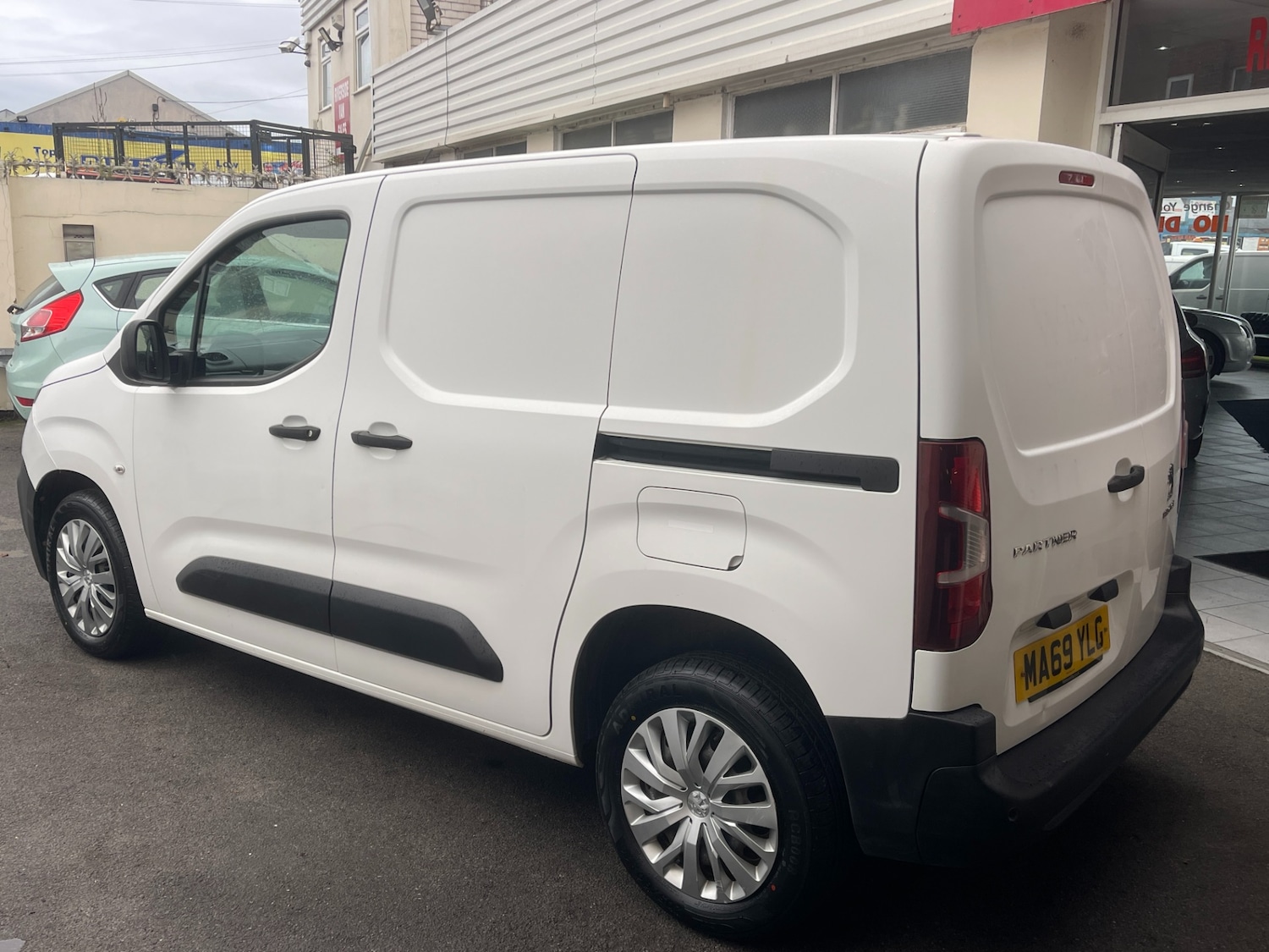 Used Peugeot Partner 2019 for sale - 76611226: Photo 3