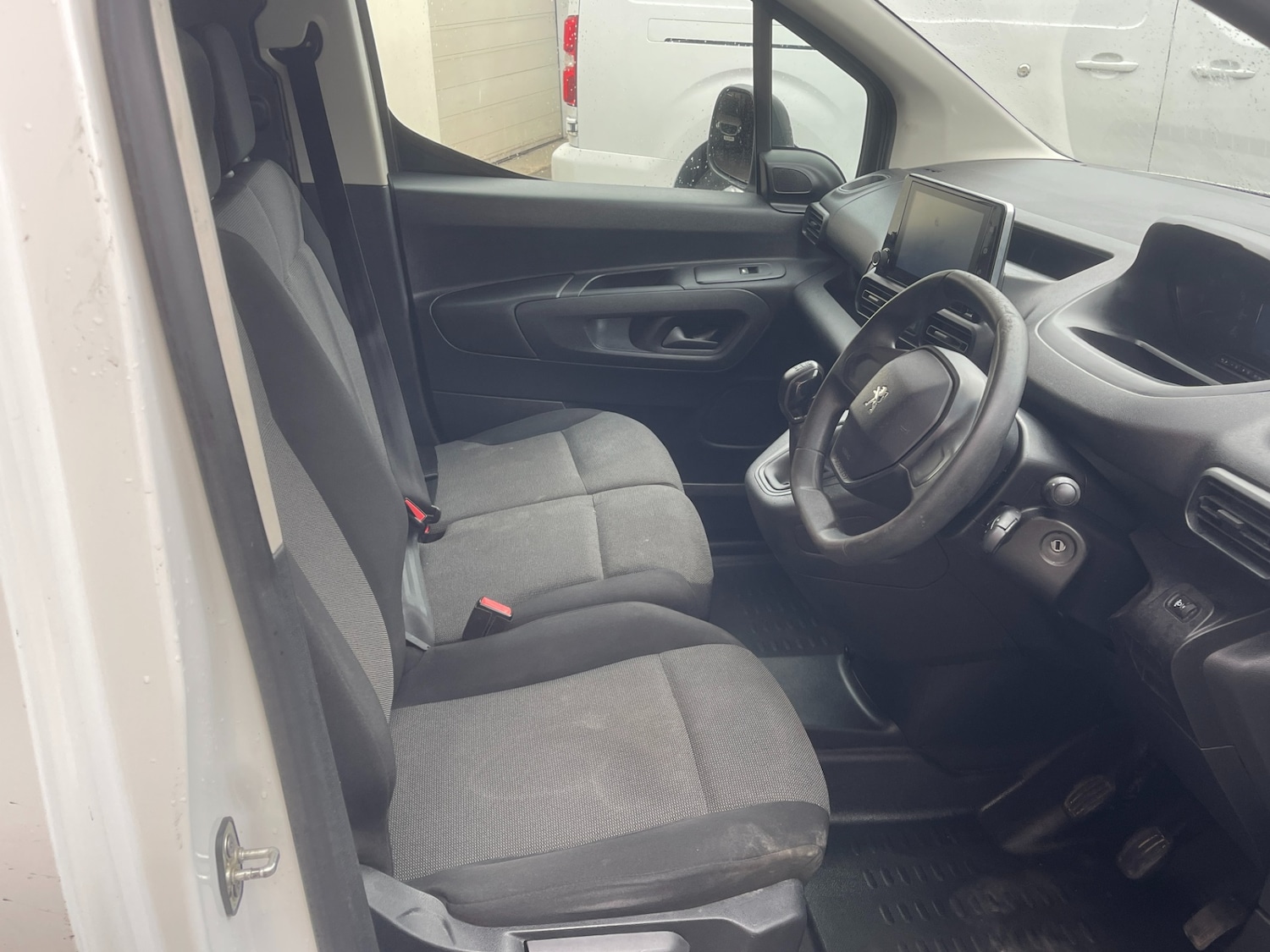 Used Peugeot Partner 2019 for sale - 76611226: Photo 7