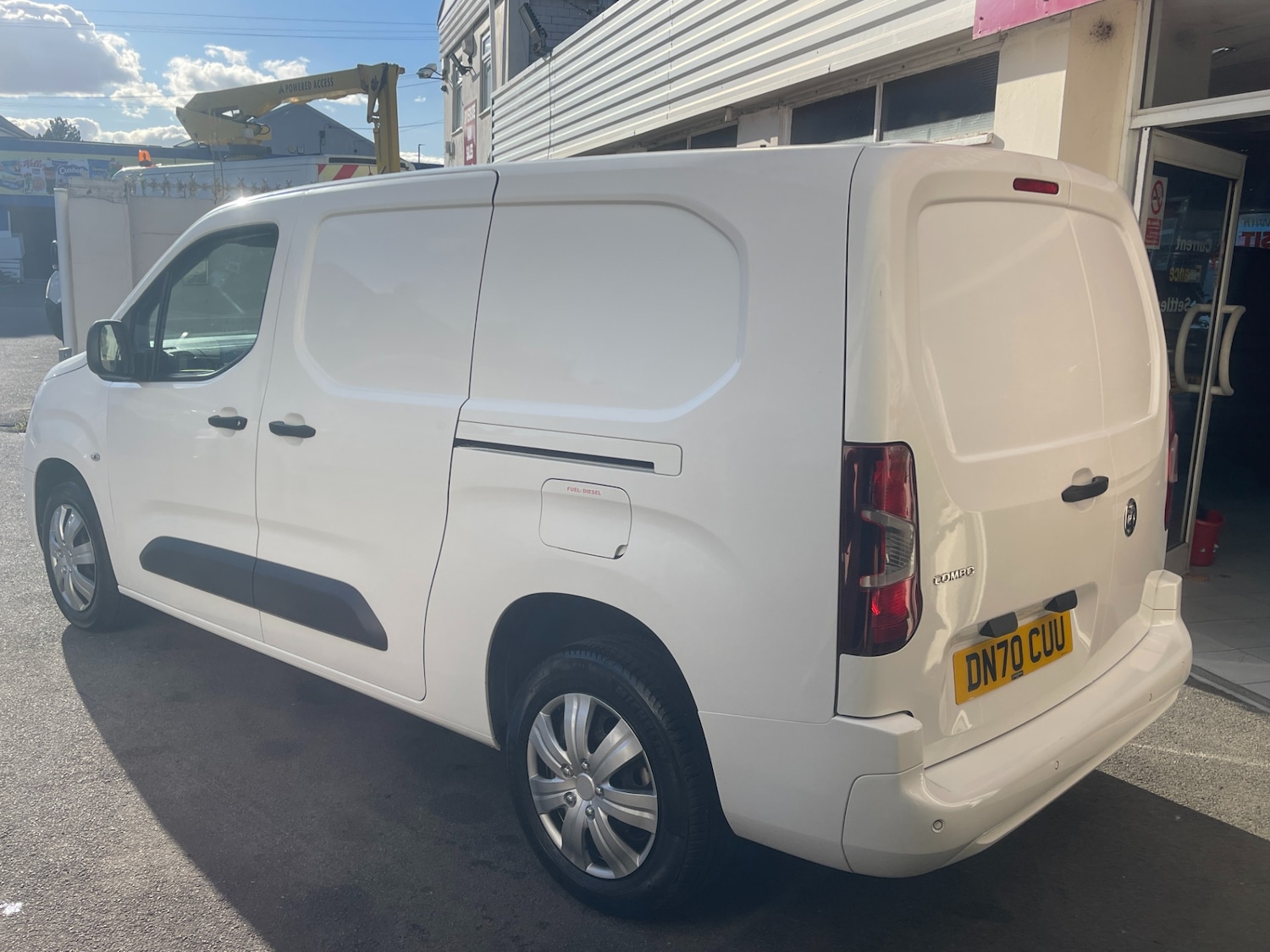 Used Vauxhall Combo 2020 for sale - 76027928: Photo 3