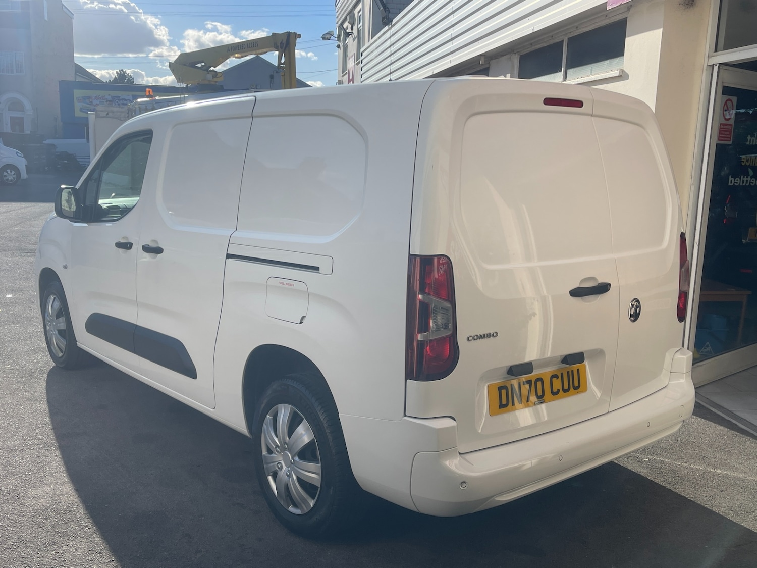 Used Vauxhall Combo 2020 for sale - 76027928: Photo 4