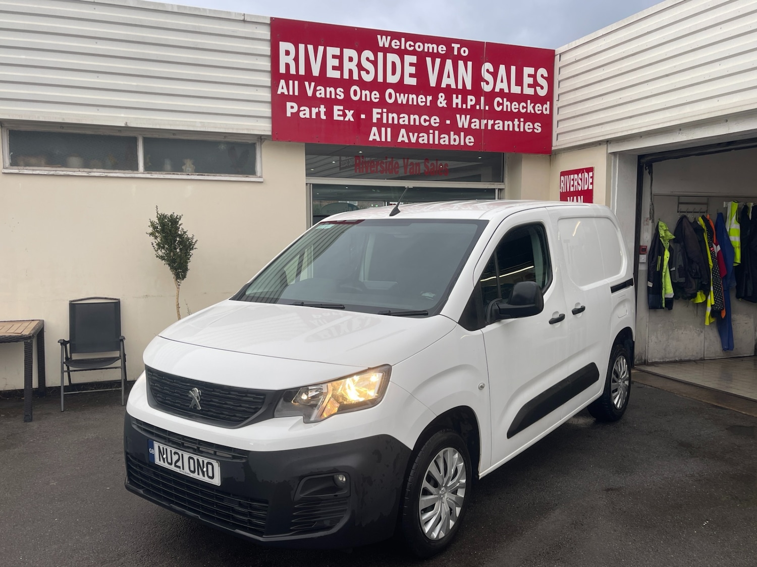 Used Peugeot Partner 2021 for sale - 76736360: Photo 1