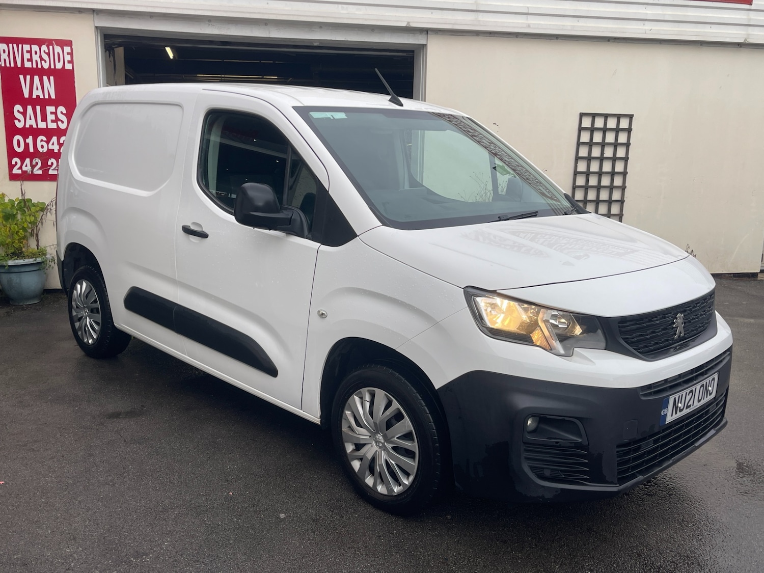 Used Peugeot Partner 2021 for sale - 76736360: Photo 5