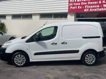 Used Peugeot Partner 2017 for sale - 79684597: Photo