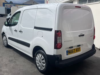 Used Peugeot Partner 2017 for sale - 79684597: Photo