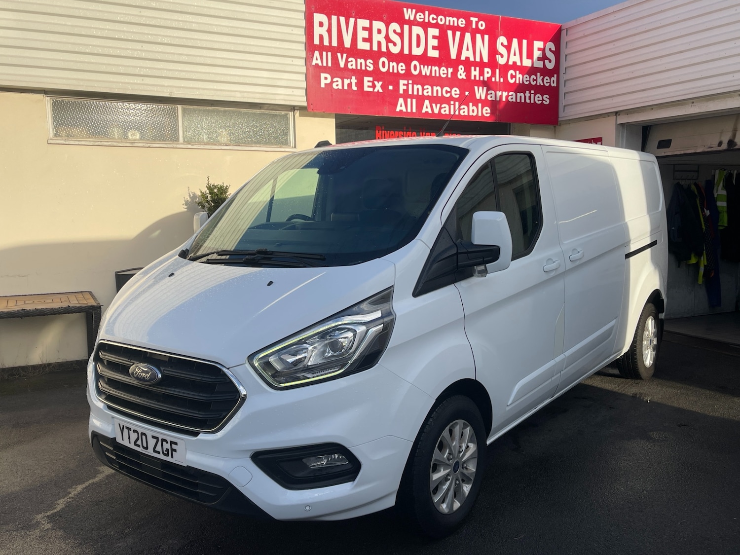 Used Ford Transit Custom 2020 for sale - 76891732: Photo 1