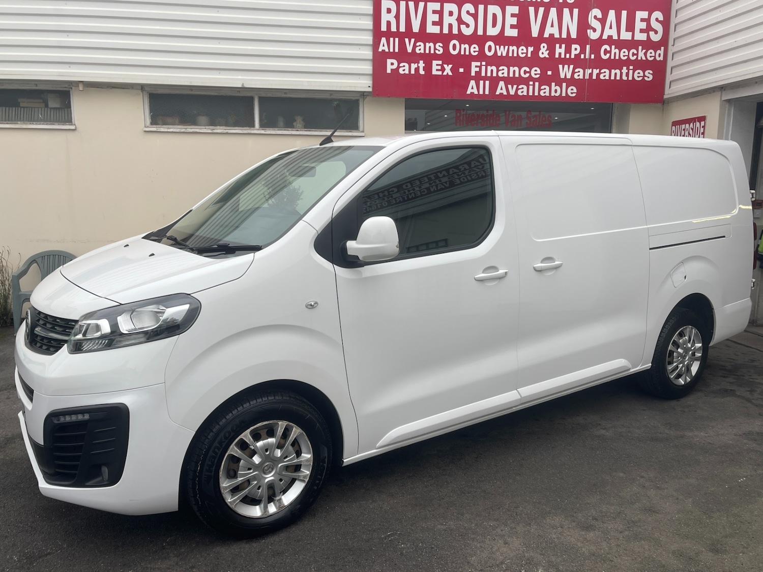 Used Vauxhall Vivaro 2020 for sale - 77033547: Photo 2