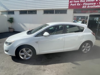 Used Vauxhall Astra 2011 for sale - 78825846: Photo