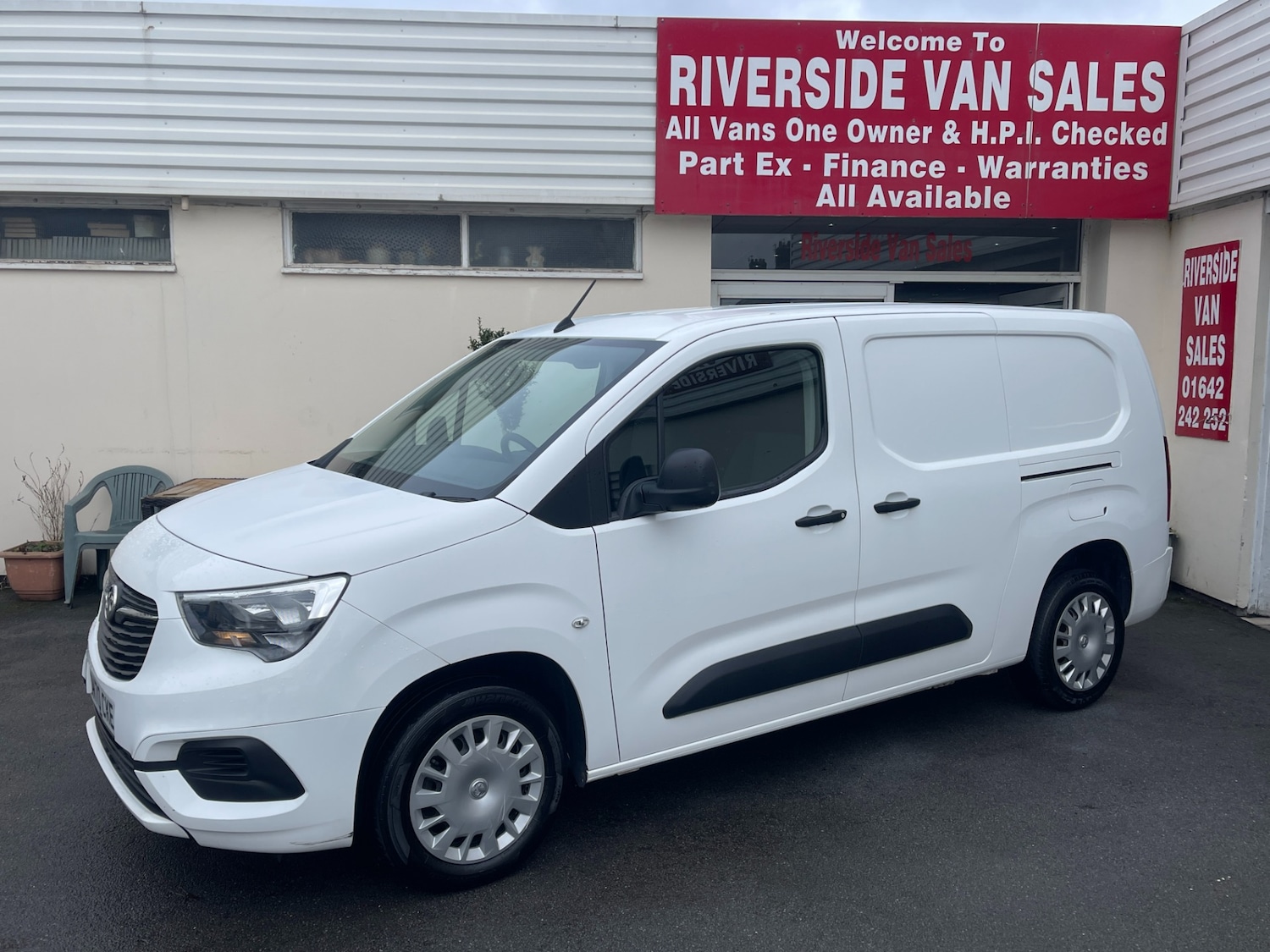 Used Vauxhall Combo 2020 for sale - 77543701: Photo 2