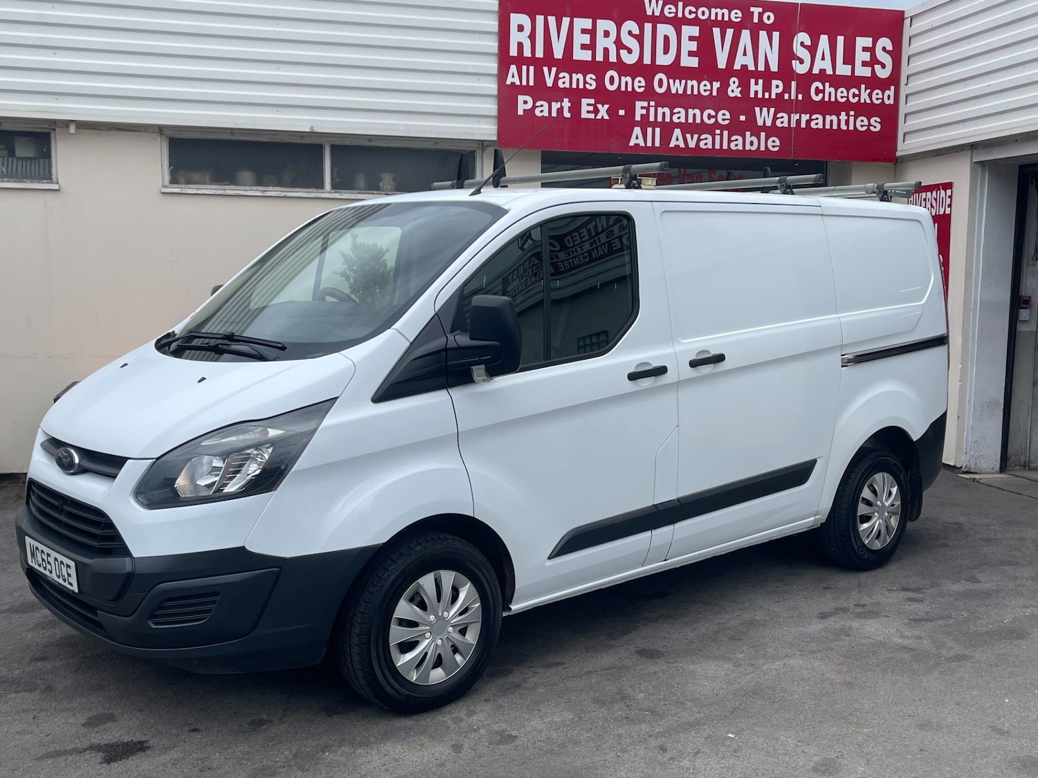 Used Ford Transit Custom 2015 for sale - 78132621: Photo 2