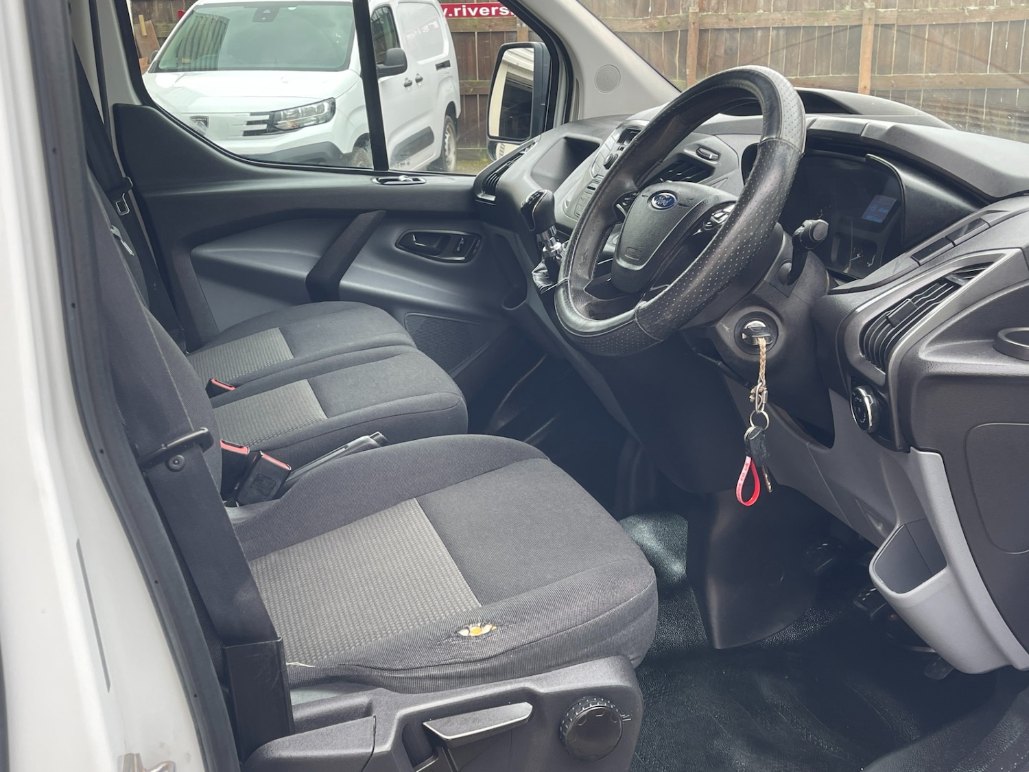 Used Ford Transit Custom 2015 for sale - 78132621: Photo 8