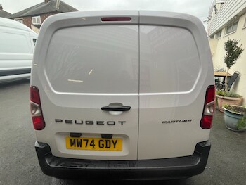 Used Peugeot Partner 2024 for sale - 77023590: Photo