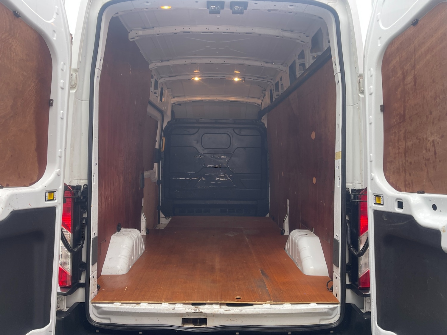 Used Ford Transit 2021 for sale - 77460021: Photo 11