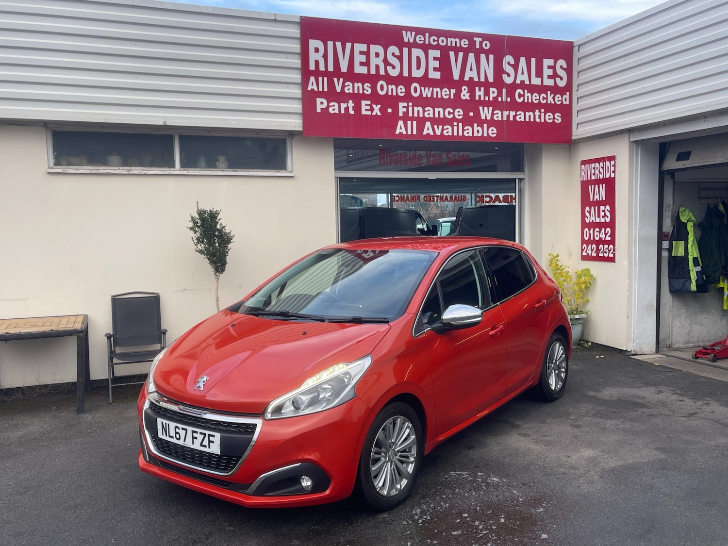 Used Peugeot 208 2017 for sale - 76845919: Photo 1