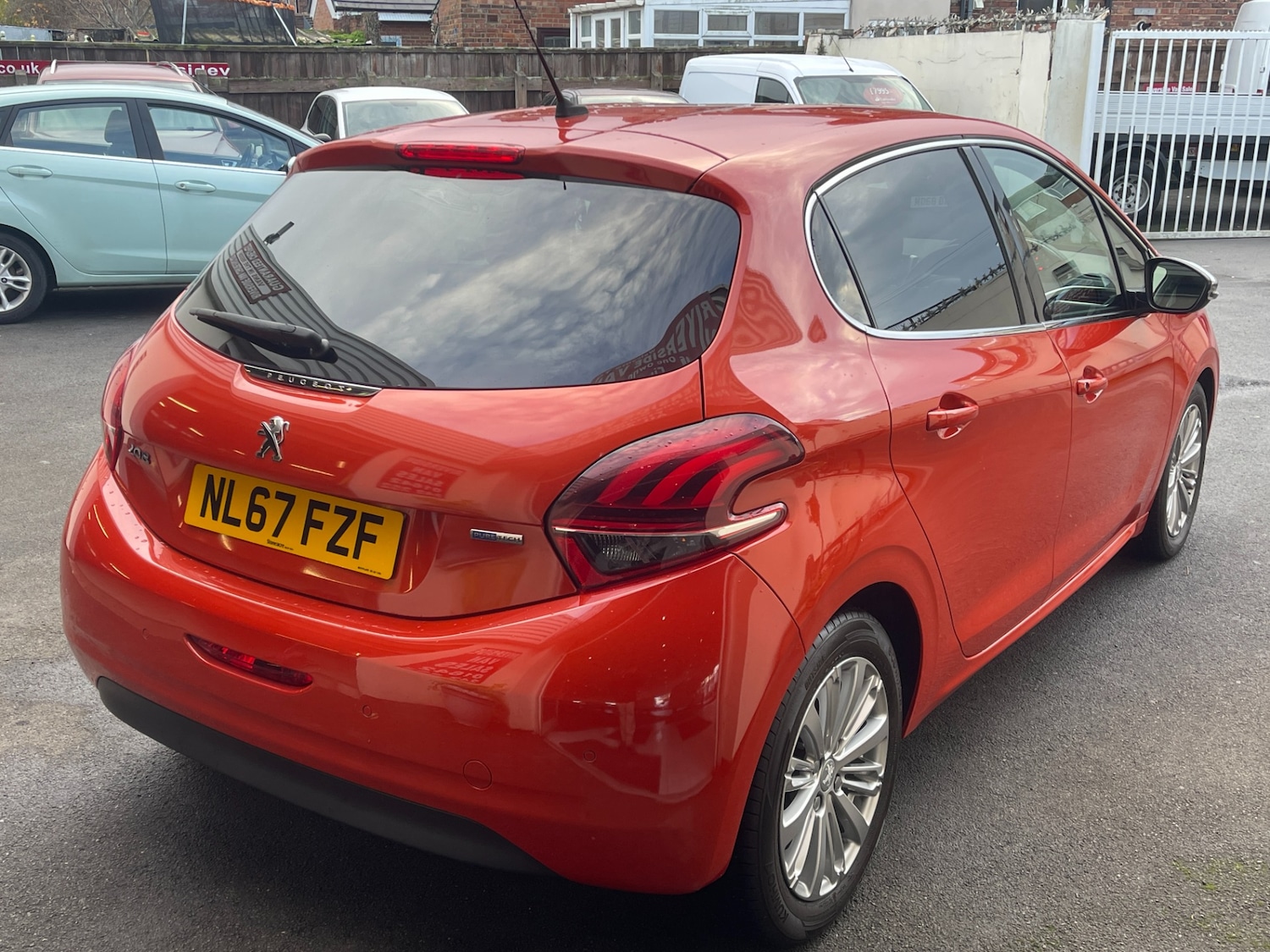 Used Peugeot 208 2017 for sale - 76845919: Photo 4