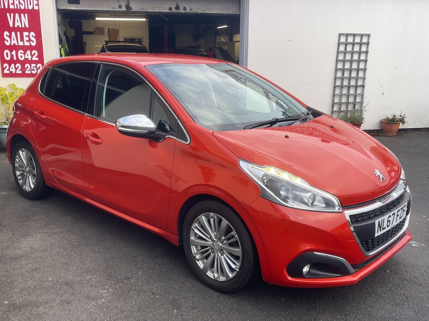 Used Peugeot 208 2017 for sale - 76845919: Photo 5