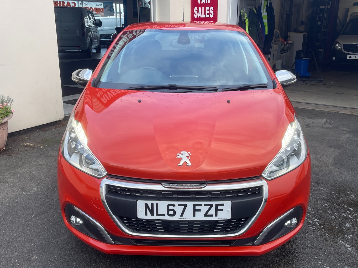 Used Peugeot 208 2017 for sale - 76845919: Photo 6