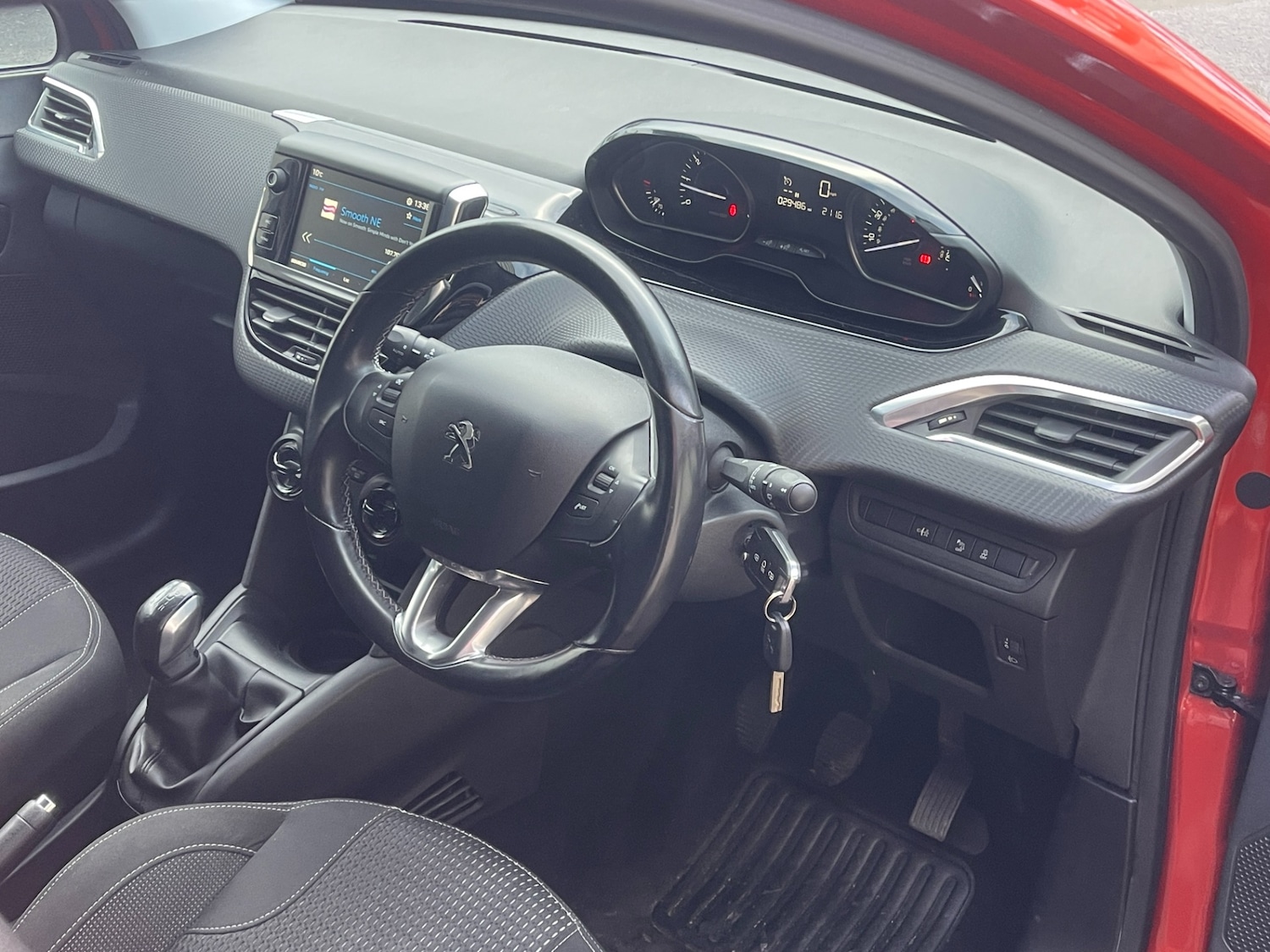 Used Peugeot 208 2017 for sale - 76845919: Photo 8