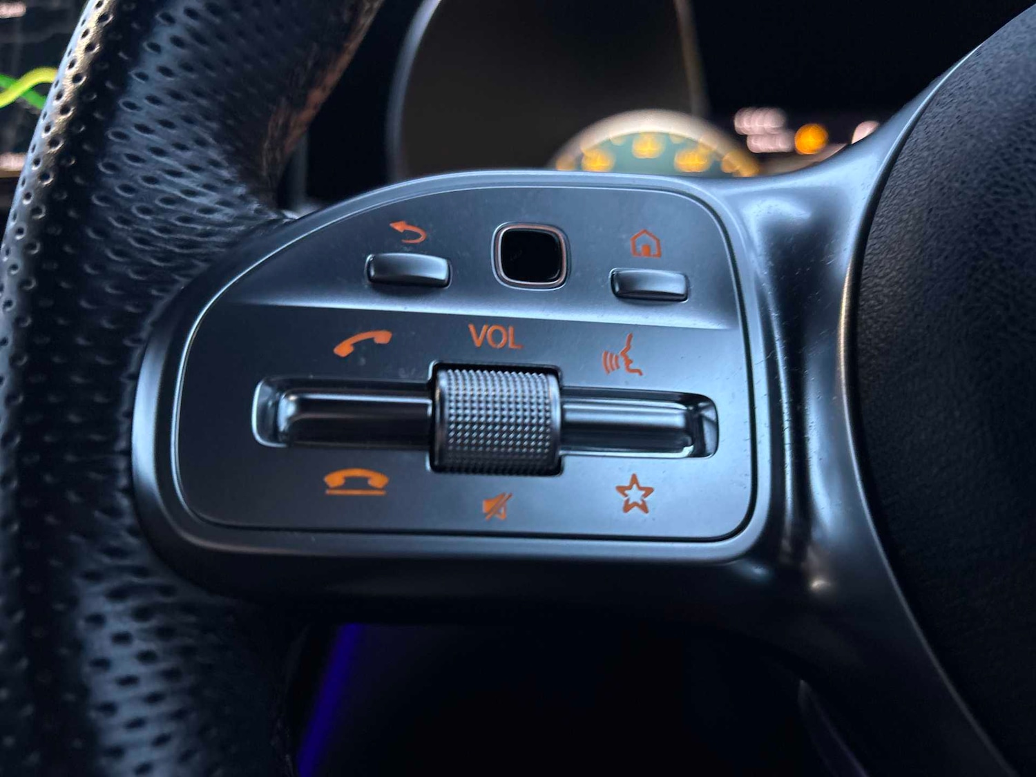 Used Mercedes-Benz GLC 2022 for sale - 77397801: Photo 24