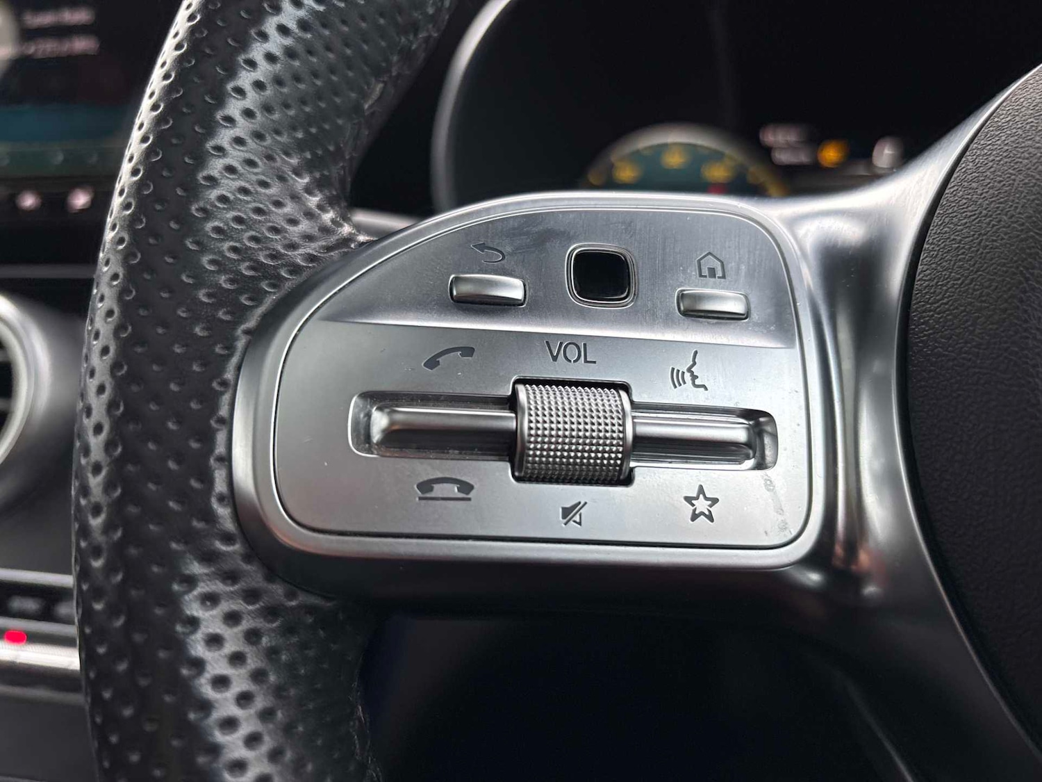 Used Mercedes-Benz GLC 2020 for sale - 76648838: Photo 26