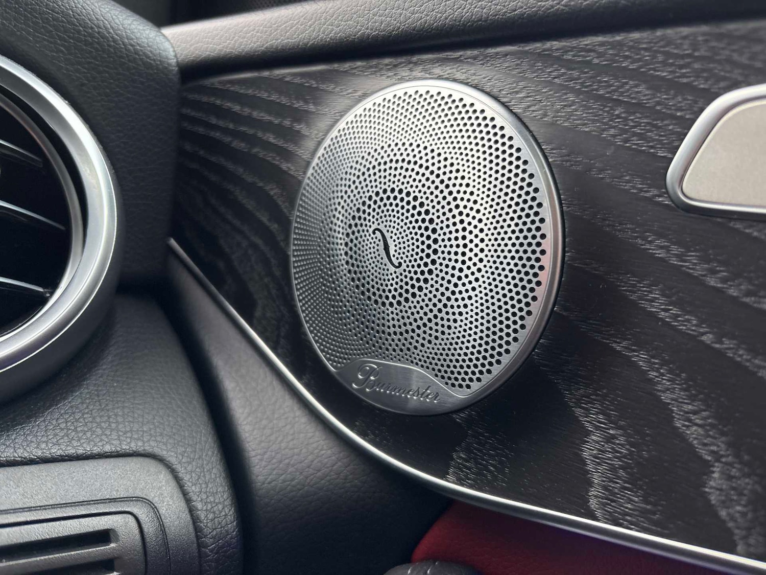 Used Mercedes-Benz GLC 2020 for sale - 76648838: Photo 32