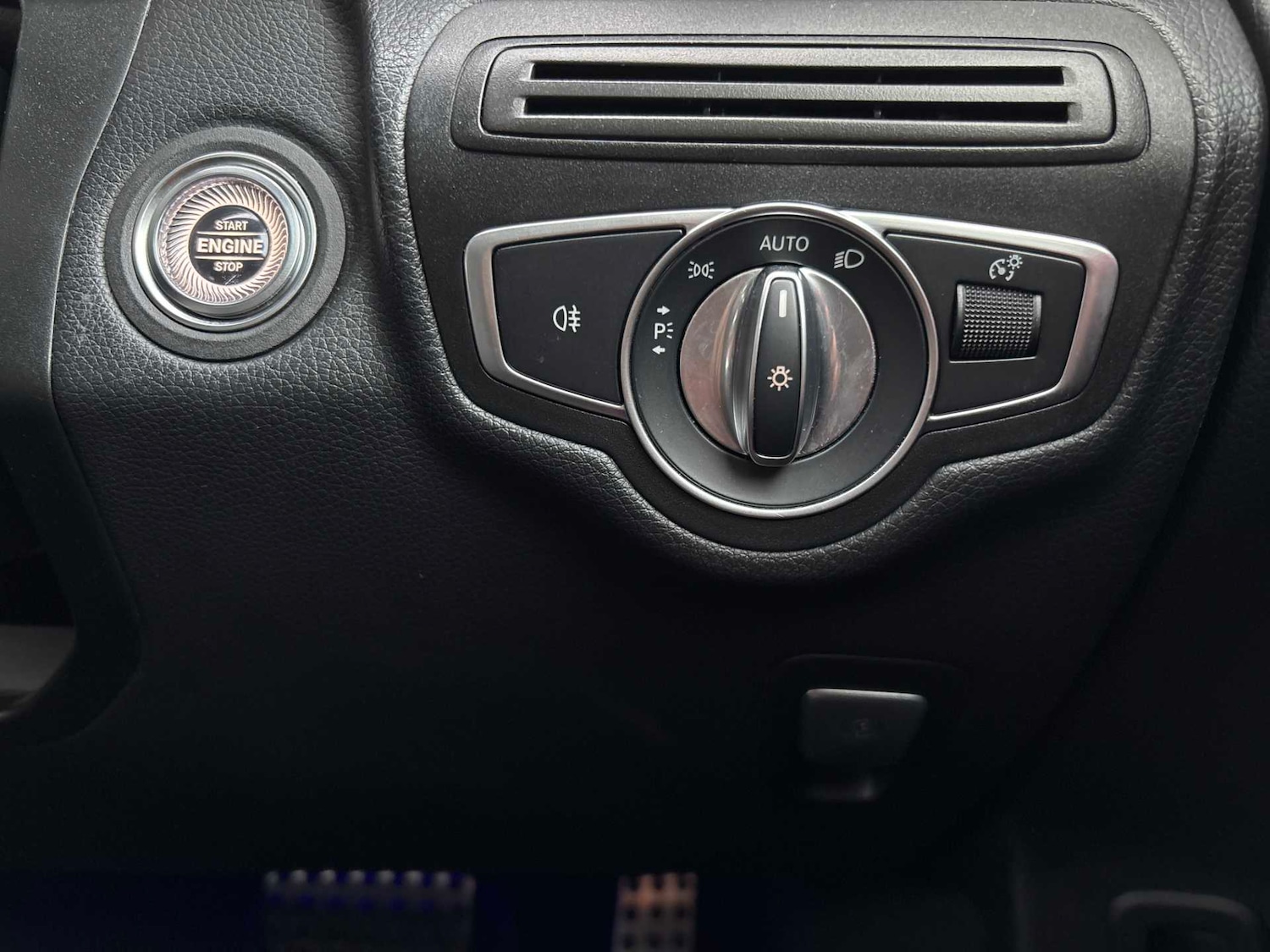 Used Mercedes-Benz GLC 2020 for sale - 76648838: Photo 34