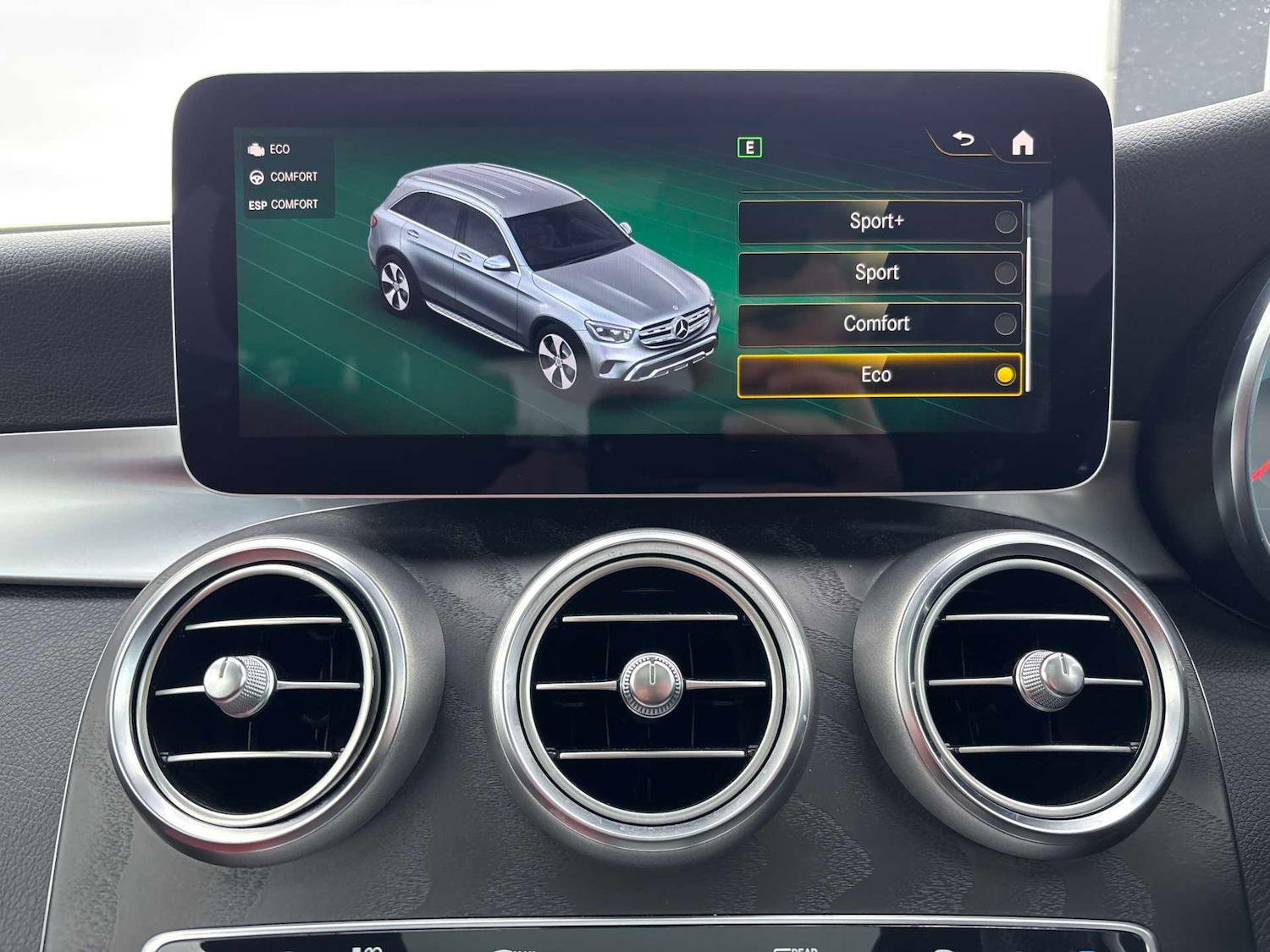 Used Mercedes-Benz GLC 2020 for sale - 76648838: Photo 35