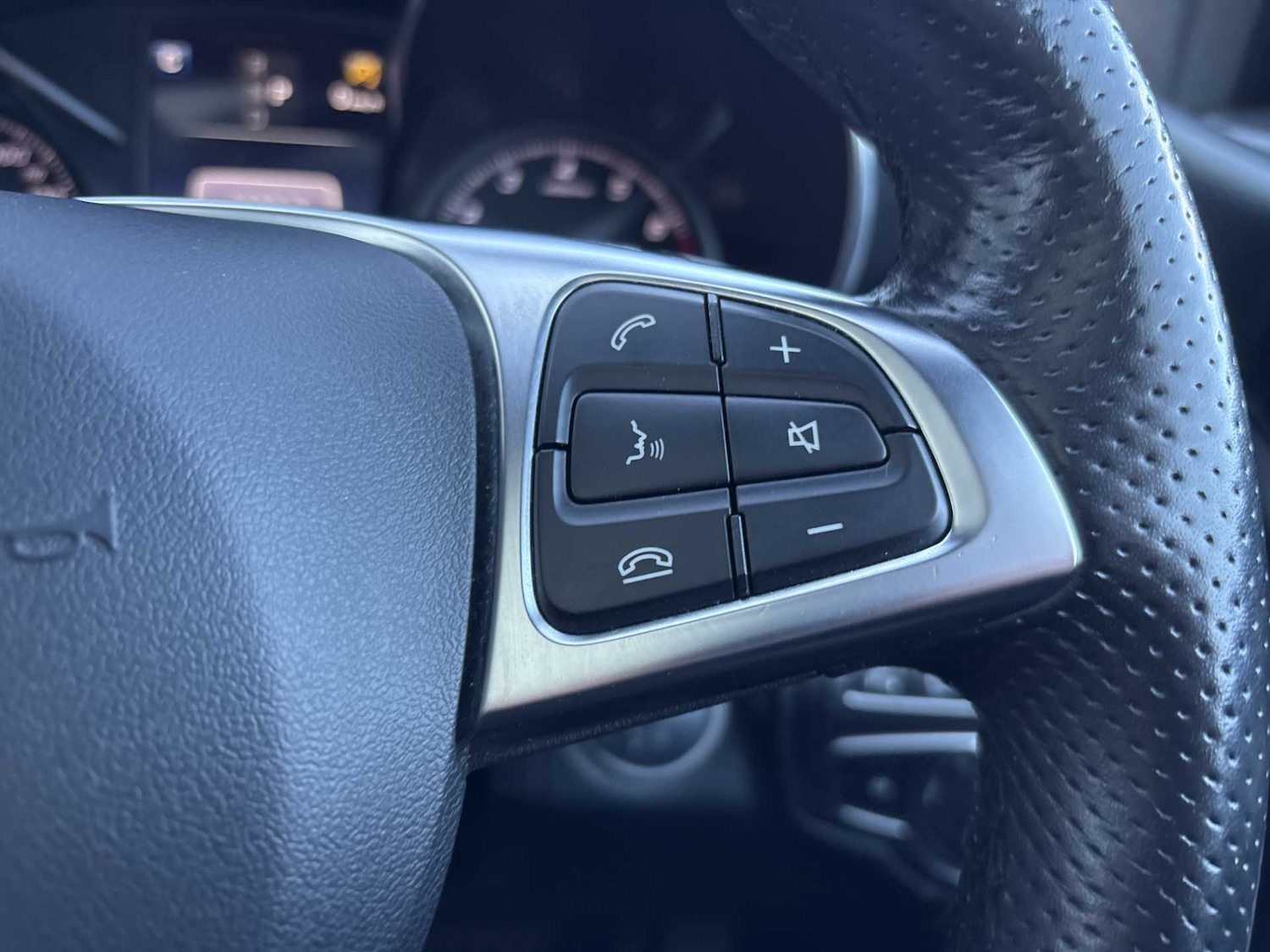 Used Mercedes-Benz GLC 2019 for sale - 76610561: Photo 26