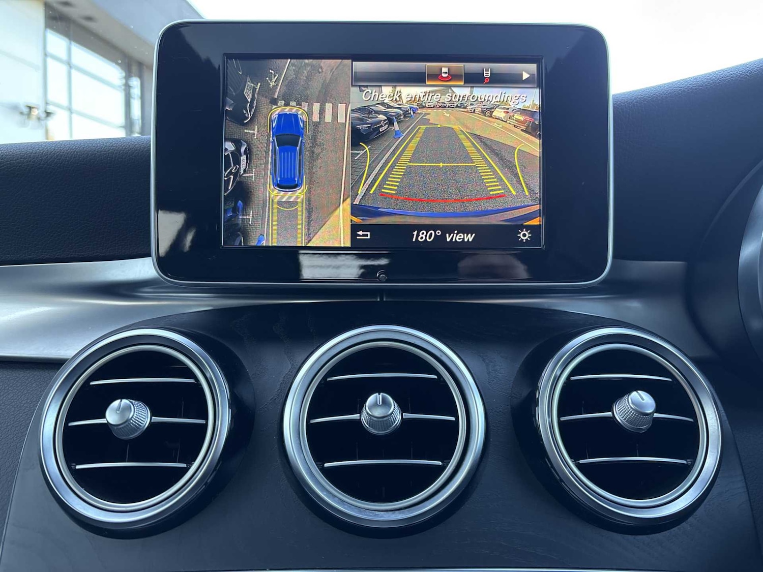 Used Mercedes-Benz GLC 2019 for sale - 76610561: Photo 35