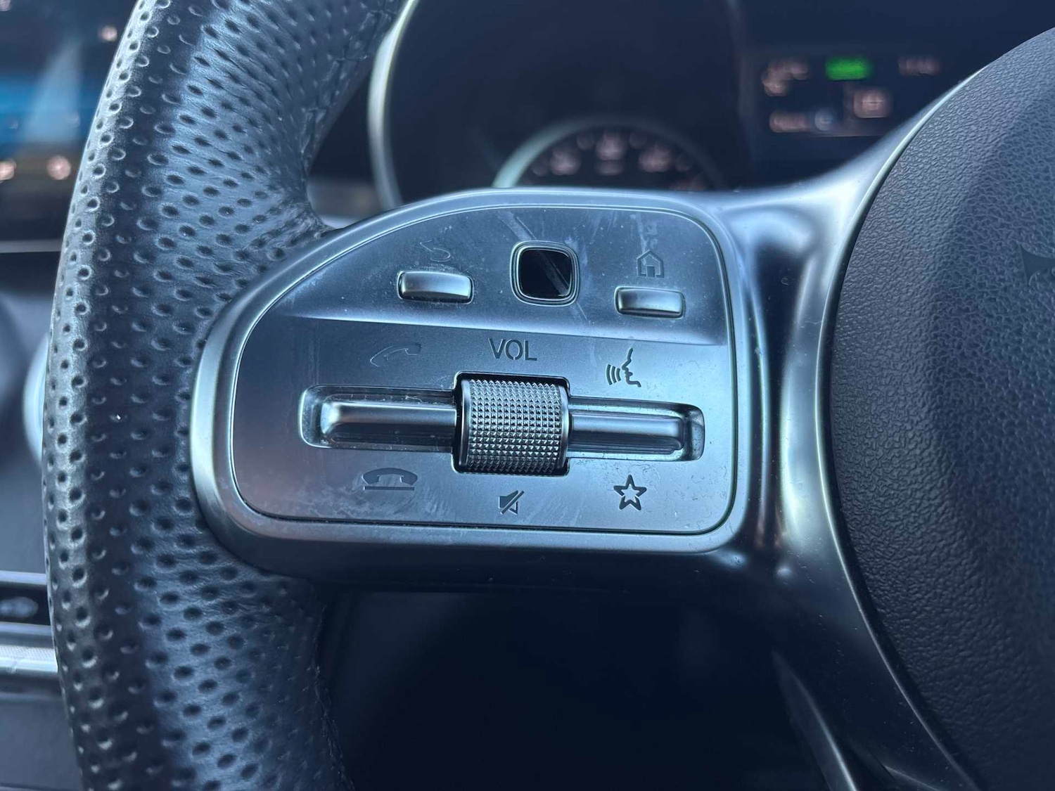 Used Mercedes-Benz GLC 2020 for sale - 76636814: Photo 22