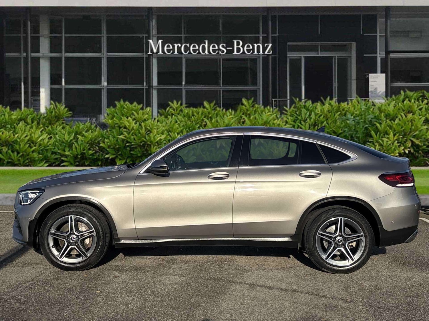 Used Mercedes-Benz GLC 2020 for sale - 76636814: Photo 3