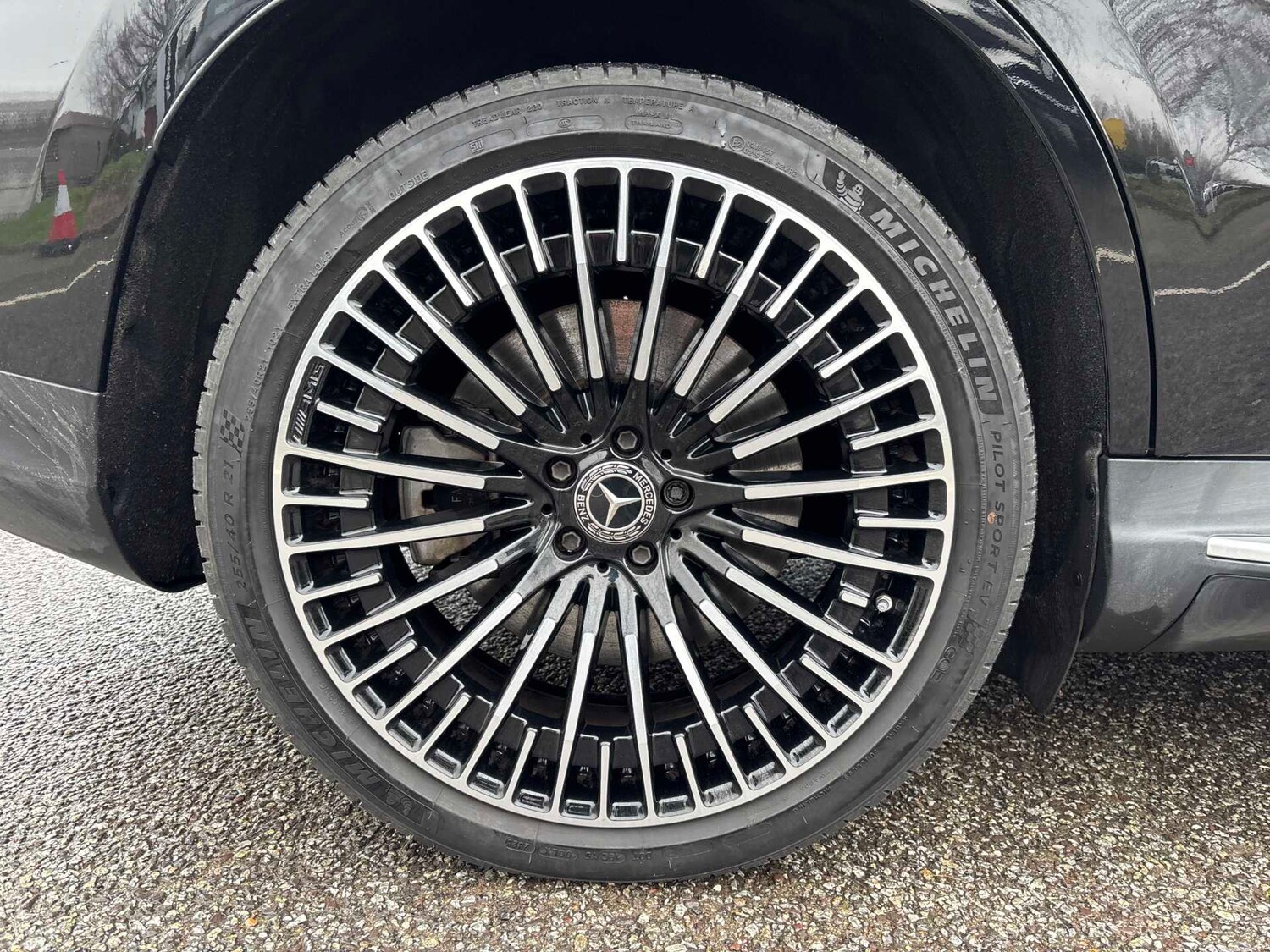 Used Mercedes-Benz EQC 2023 for sale - 77472629: Photo 11