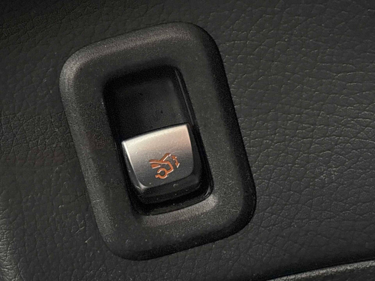 Used Mercedes-Benz EQC 2023 for sale - 77472629: Photo 29