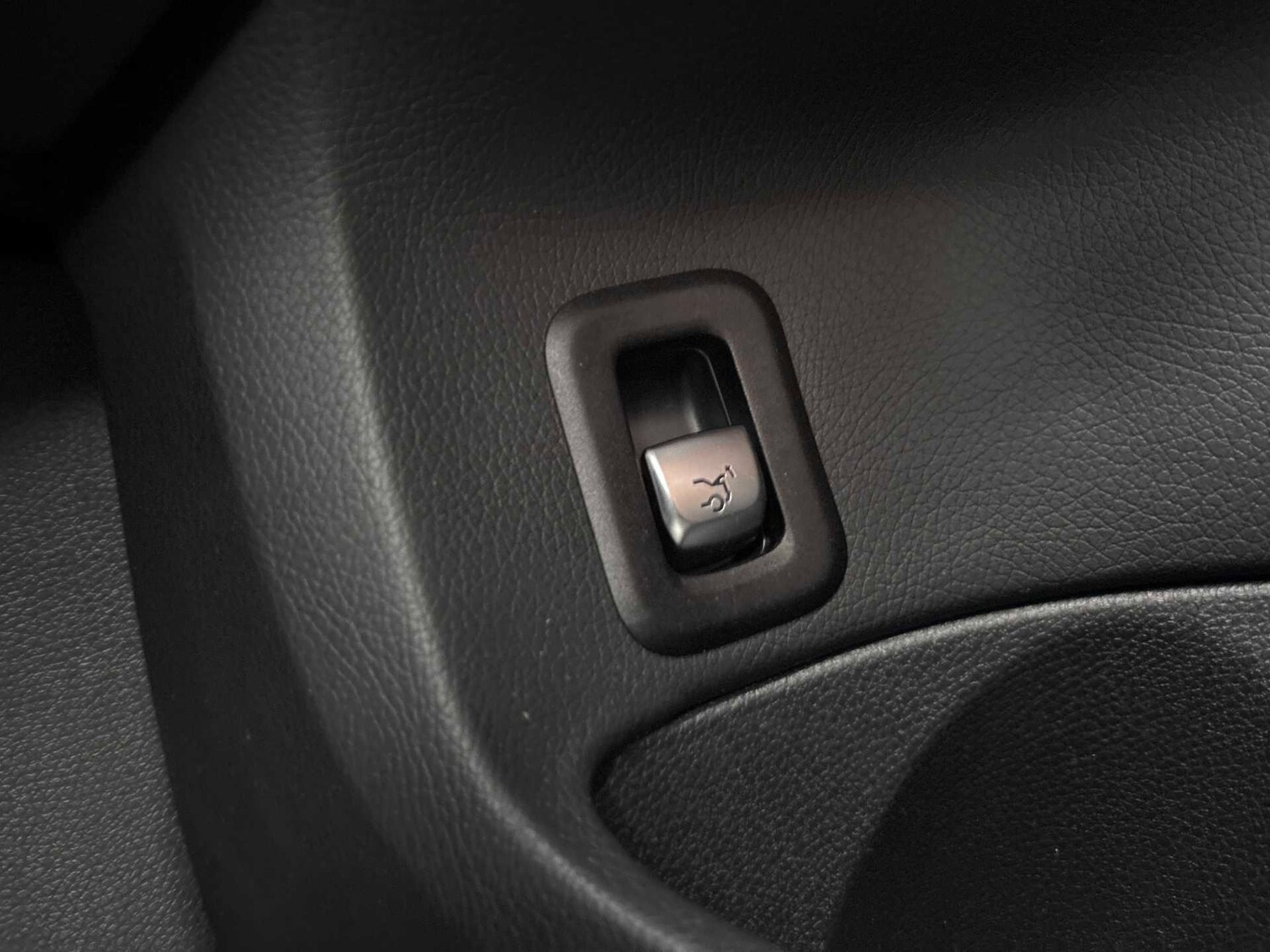 Used Mercedes-Benz C Class 2017 for sale - 77577306: Photo 29