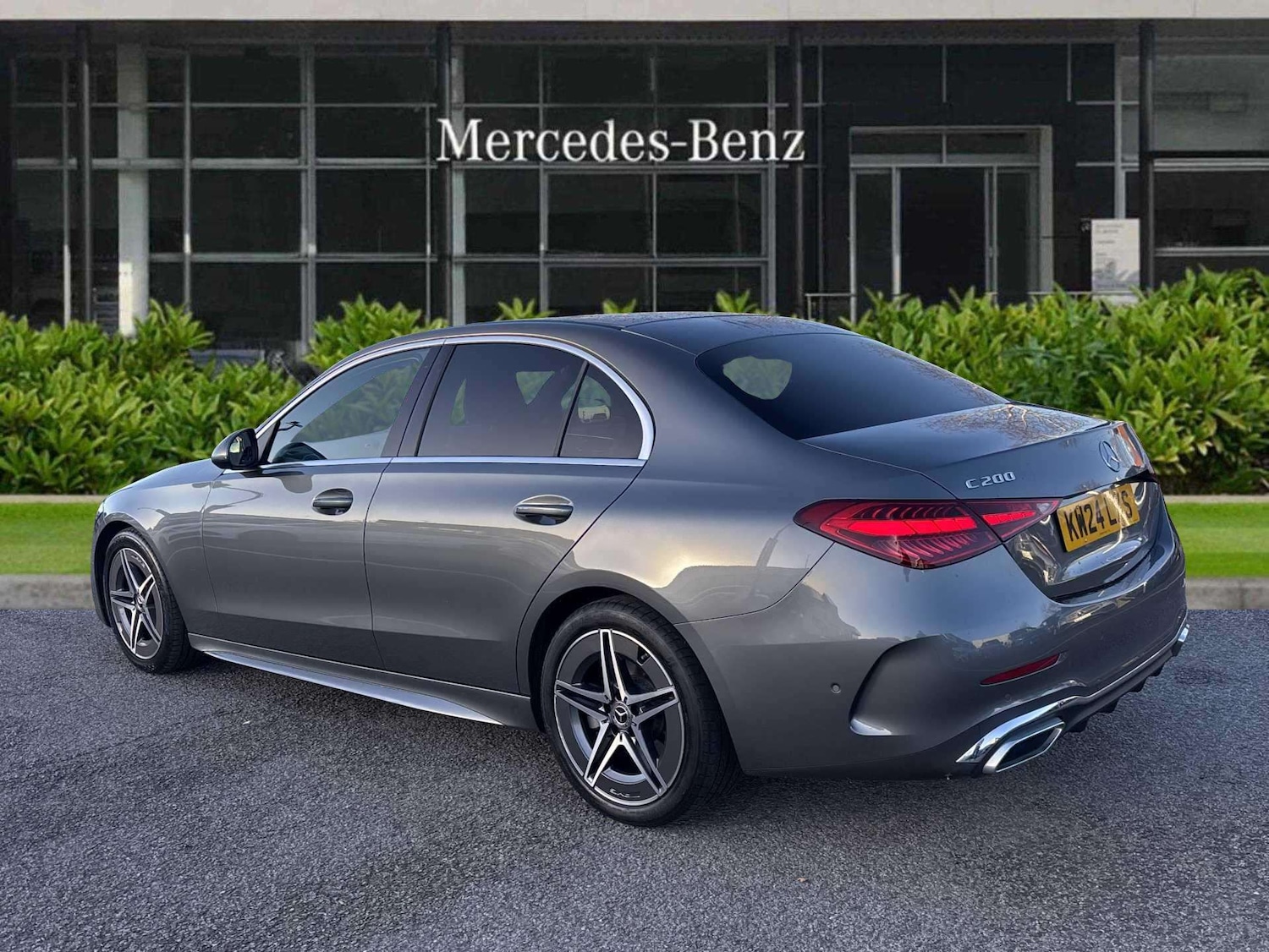 Used Mercedes-Benz C Class 2024 for sale - 76916083: Photo 2