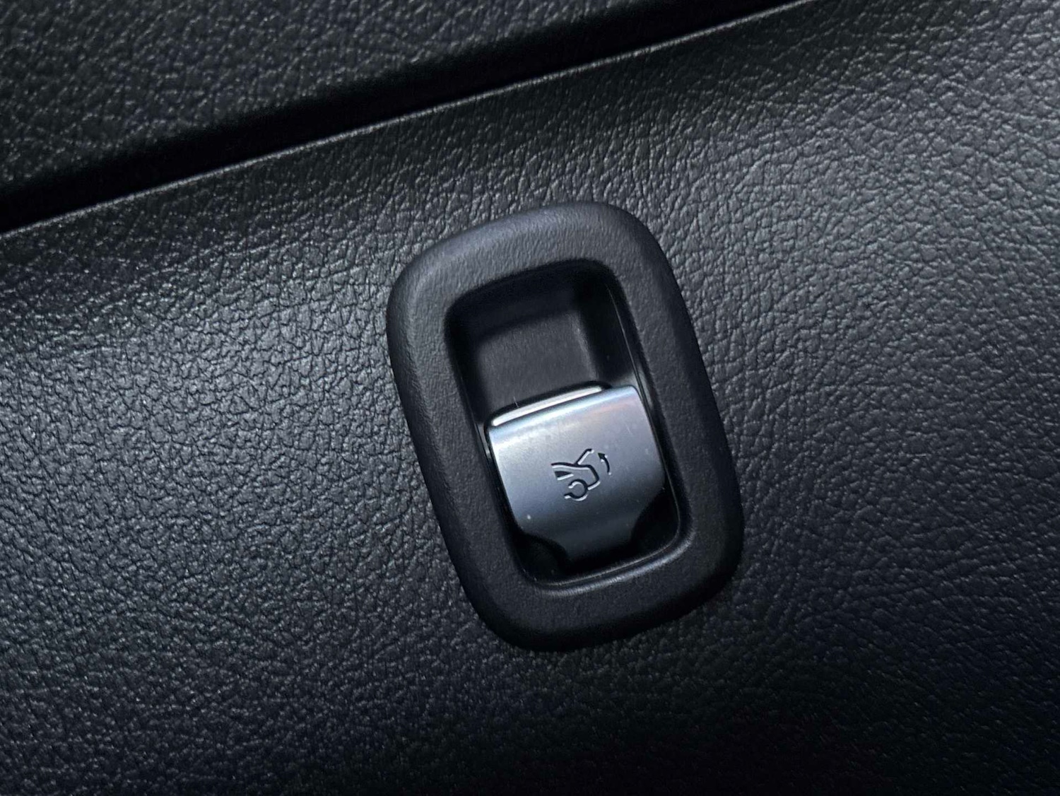 Used Mercedes-Benz C Class 2024 for sale - 76916083: Photo 32