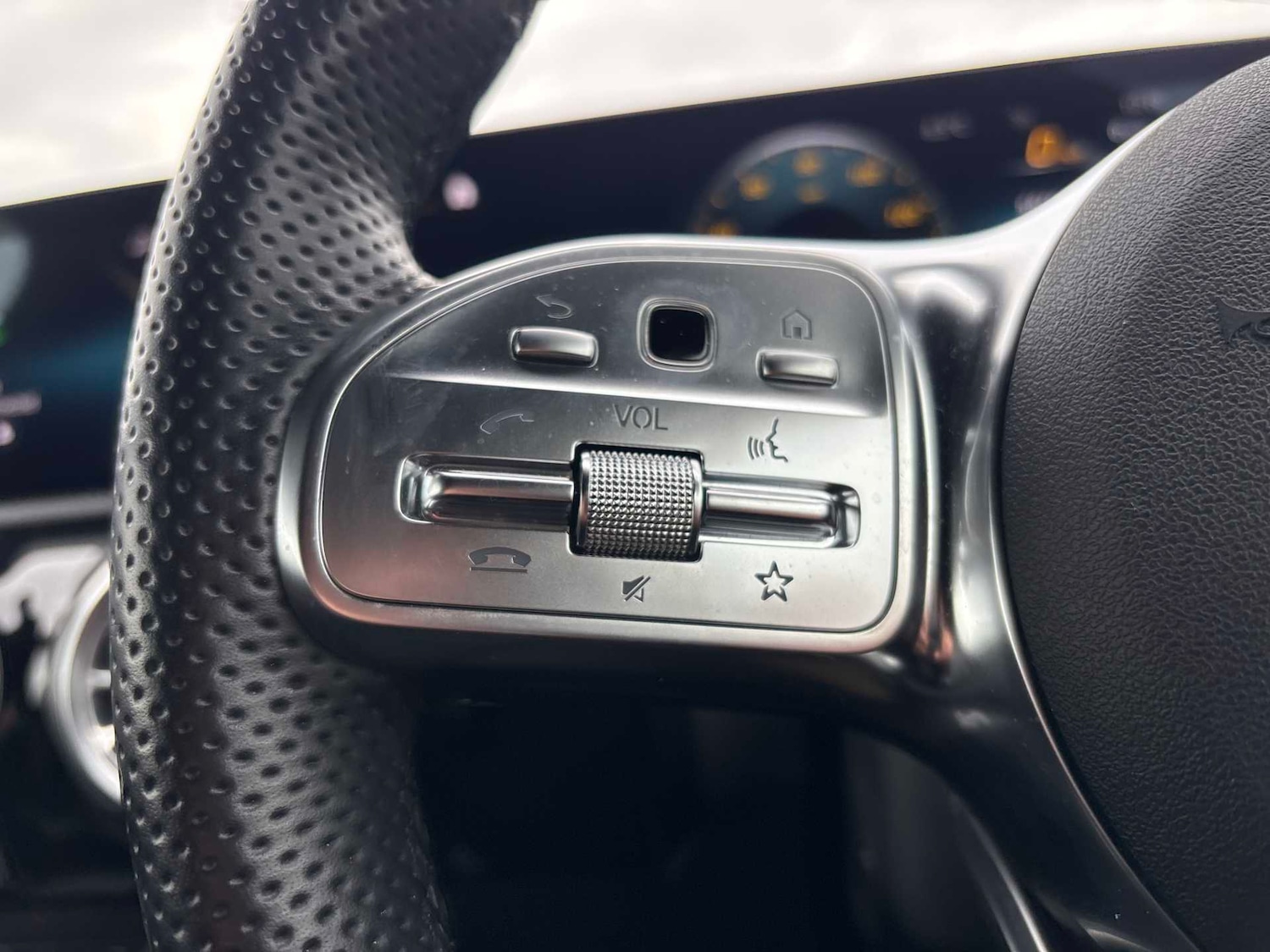 Used Mercedes-Benz CLA 2022 for sale - 76610651: Photo 23