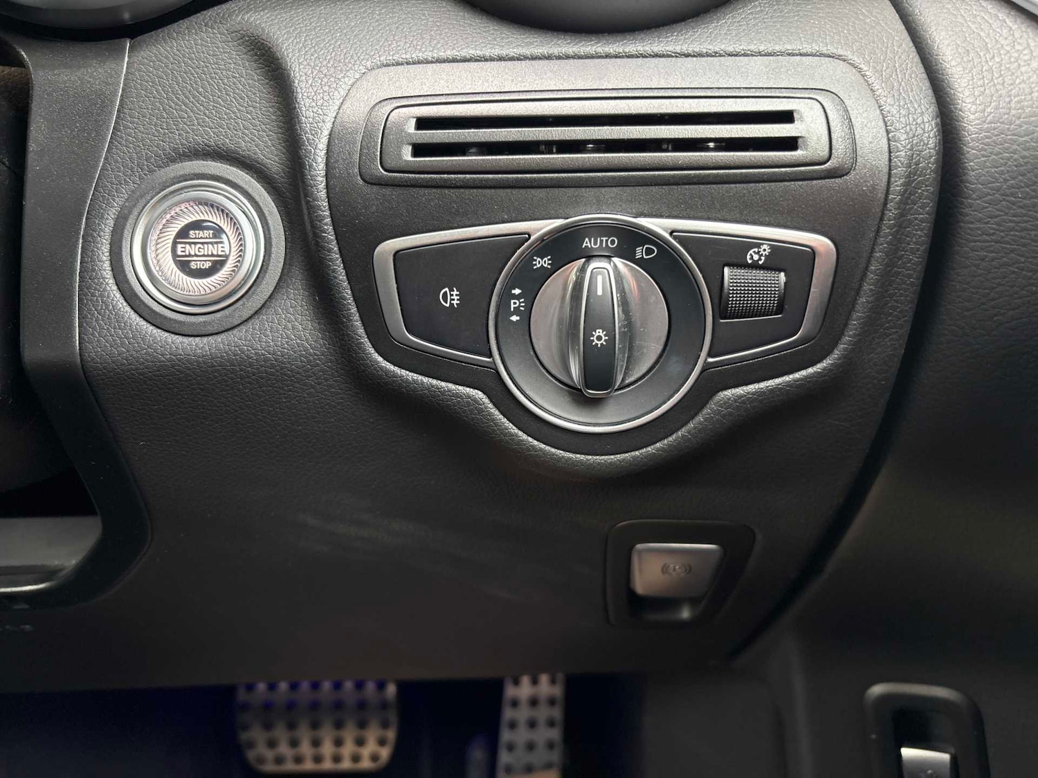 Used Mercedes-Benz GLC 2022 for sale - 76746040: Photo 26