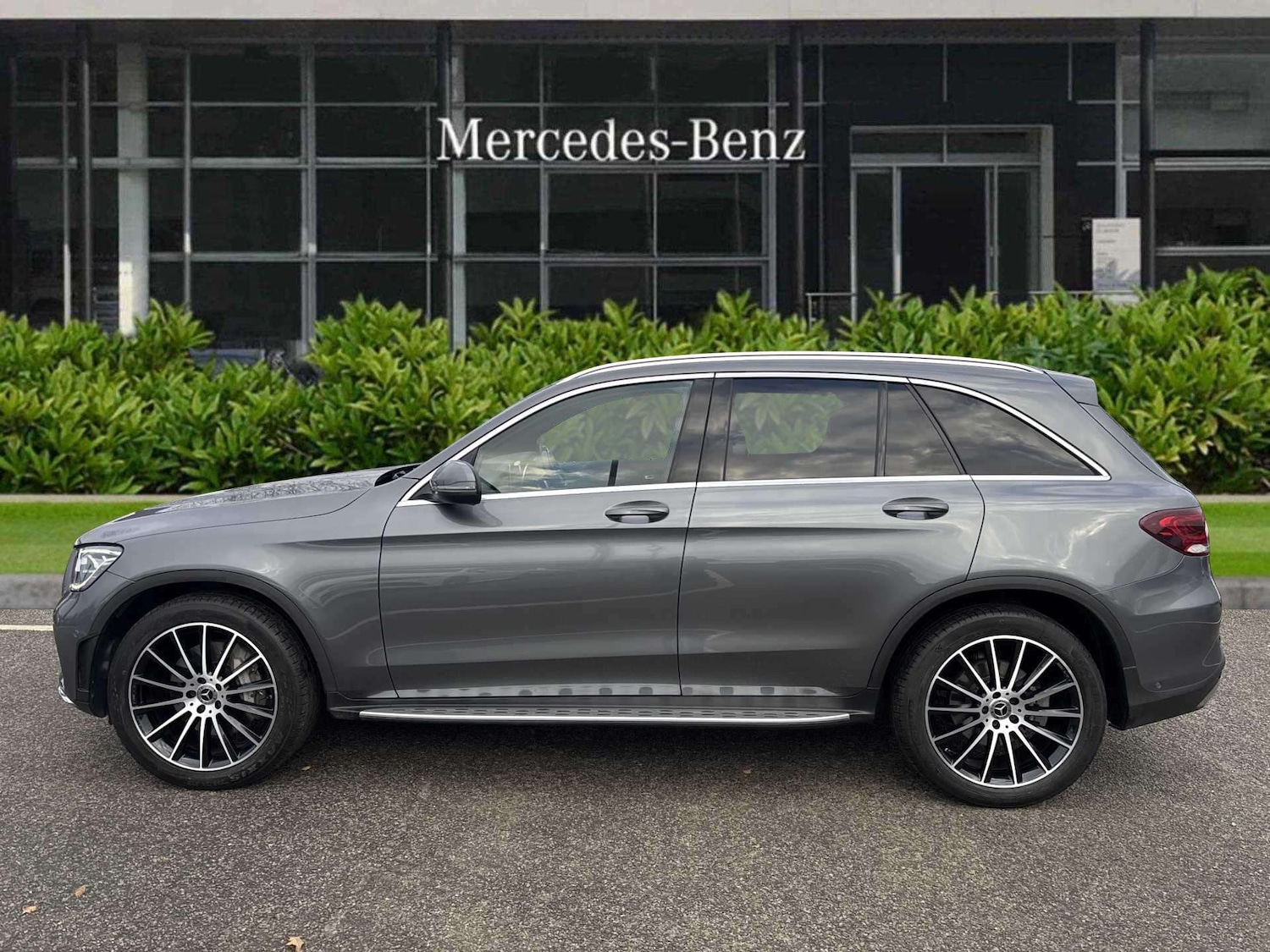 Used Mercedes-Benz GLC 2022 for sale - 76746040: Photo 3