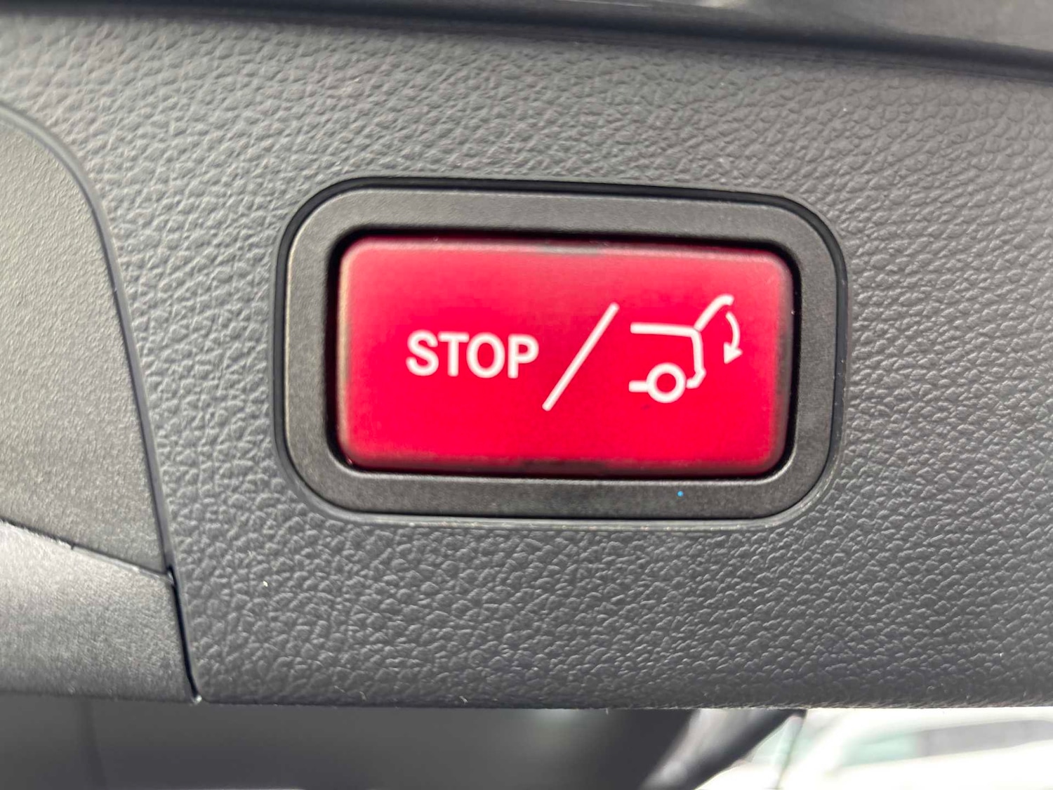 Used Mercedes-Benz GLC 2022 for sale - 76746040: Photo 8