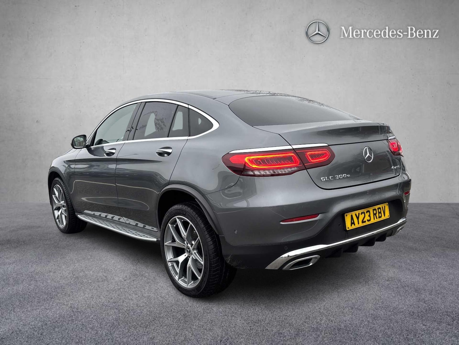 Used Mercedes-Benz GLC 2023 for sale - 77373749: Photo 2