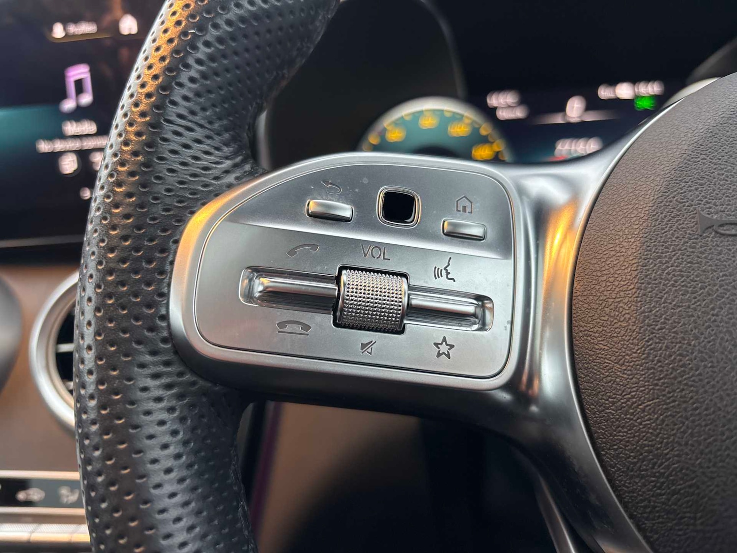 Used Mercedes-Benz GLC 2023 for sale - 77373749: Photo 26