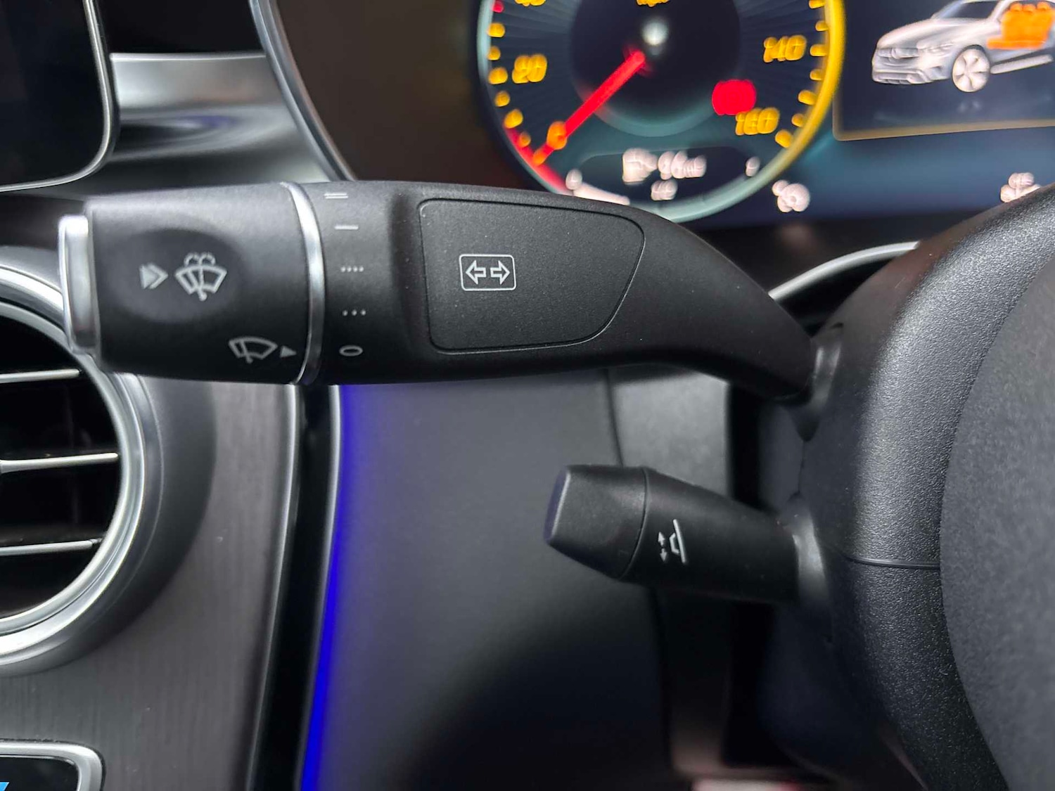 Used Mercedes-Benz GLC 2023 for sale - 77373749: Photo 29